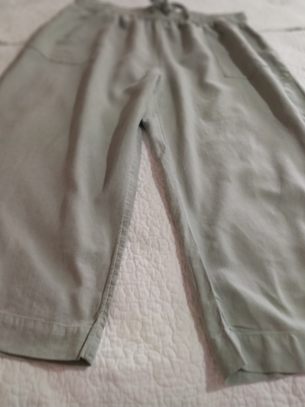 Cinthia Rowley Linen Relaxed Straight-Leg Drawstring Pants in Sage Green 1x - Picture 3 of 11